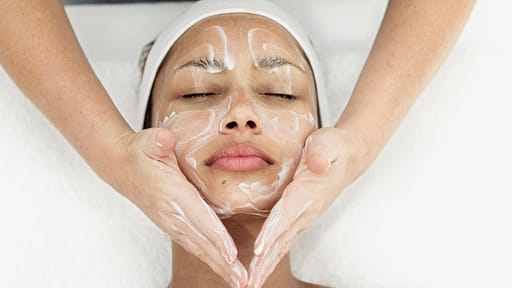 Spa Facial Treatment - taken from - Full Body Spa Treatment blog, by Larry Moton